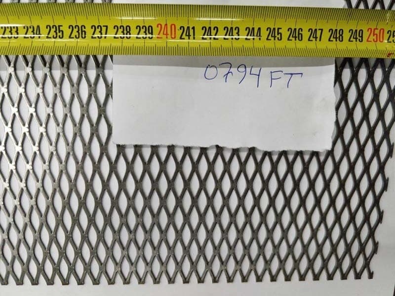 Verkkolevyt Teräs litistetty 4.8x14.2 1250x2500mm avoin ala 57%