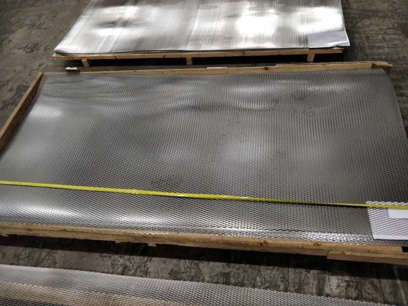 Verkkolevyt RST litistetty 8x25 2500x1250mm avoin ala 67%