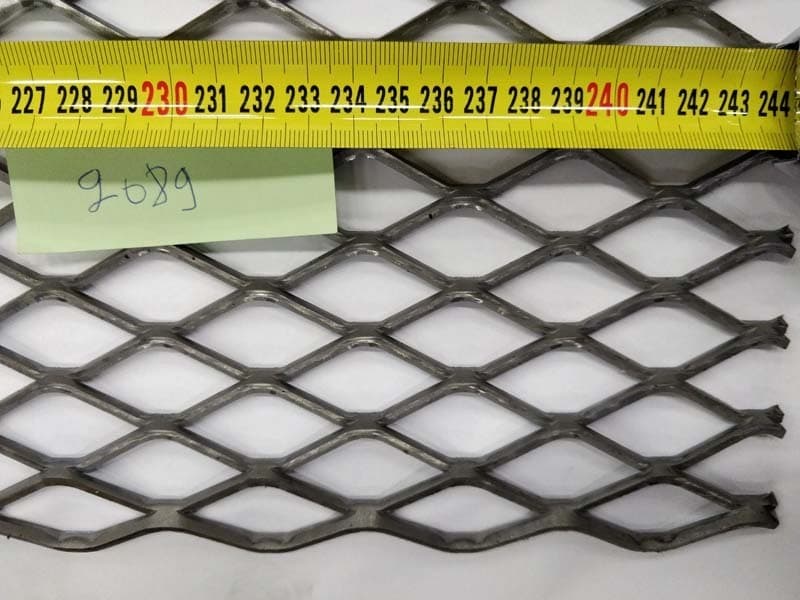 Verkkolevyt Teräs 22.6x50.8 2440x1220mm avoin ala 72%