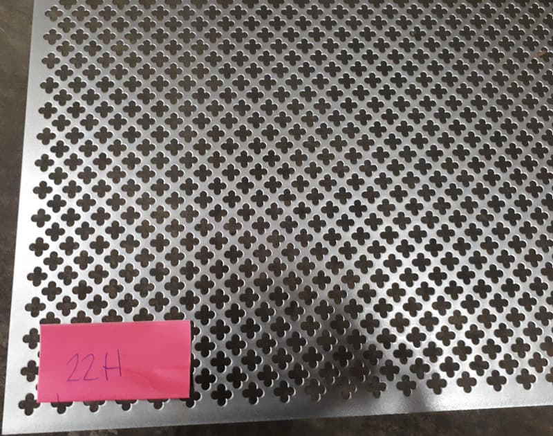 Reikälevyt Teräs 1x1000x2000mm APILA 46%