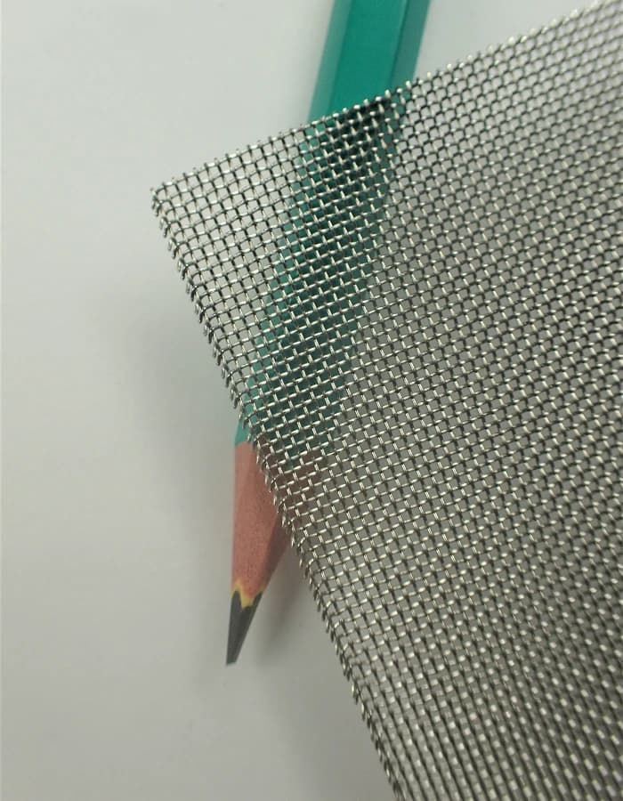 Kudotut verkot RST 0.641x0.641x0.3mm 1220mm (Mesh 27)