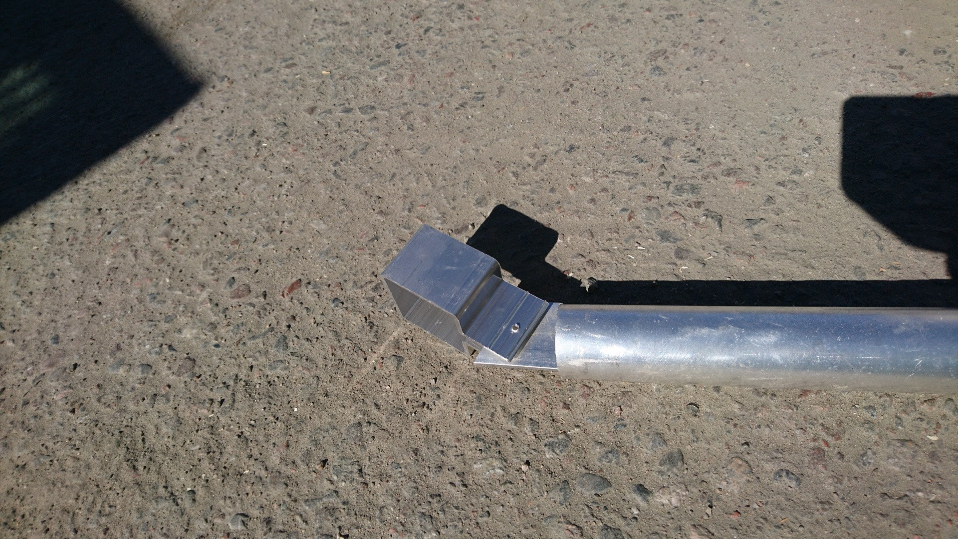 Panssariaidan tolpat ja tarvikkeet Kulmatuki panssariaidan tolpalle Alumiini 50x2 3000mm